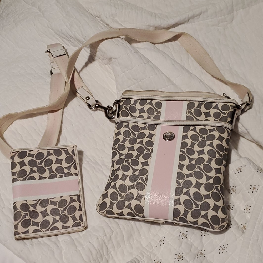 Coach crossbody purse